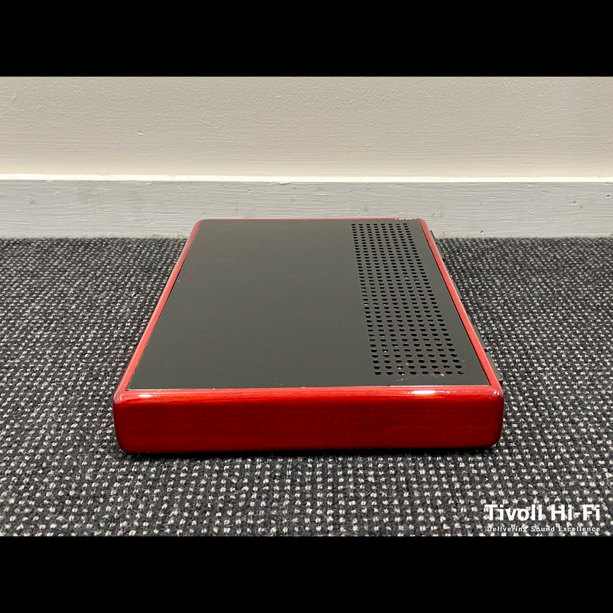 Second Hand Synthesis Flos Power Conditioner - Image 2