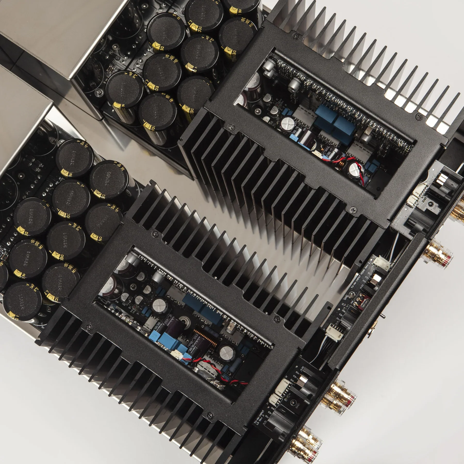 Electrocompaniet AW800 Stereo/Mono Power Amplifier - Image 3