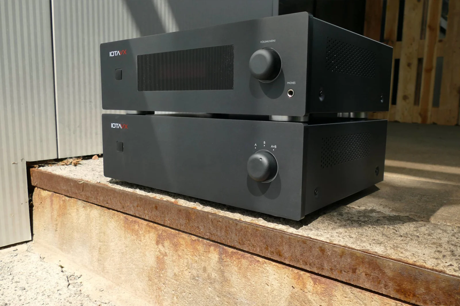 iOTA VX SA40 Integrated Amplifier - Image 5