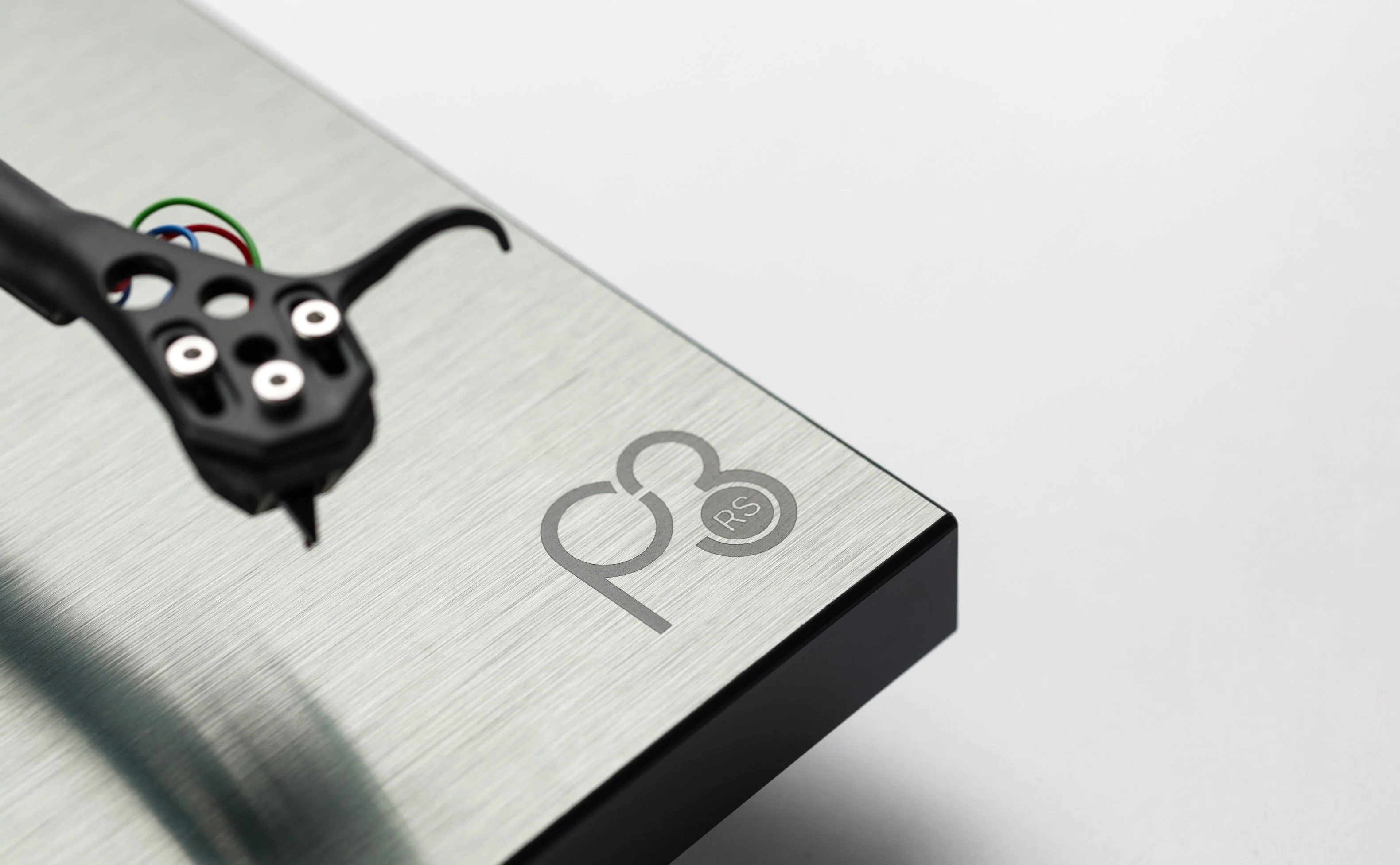 Rega Planar 3RS Special Edition Turntable - Image 3