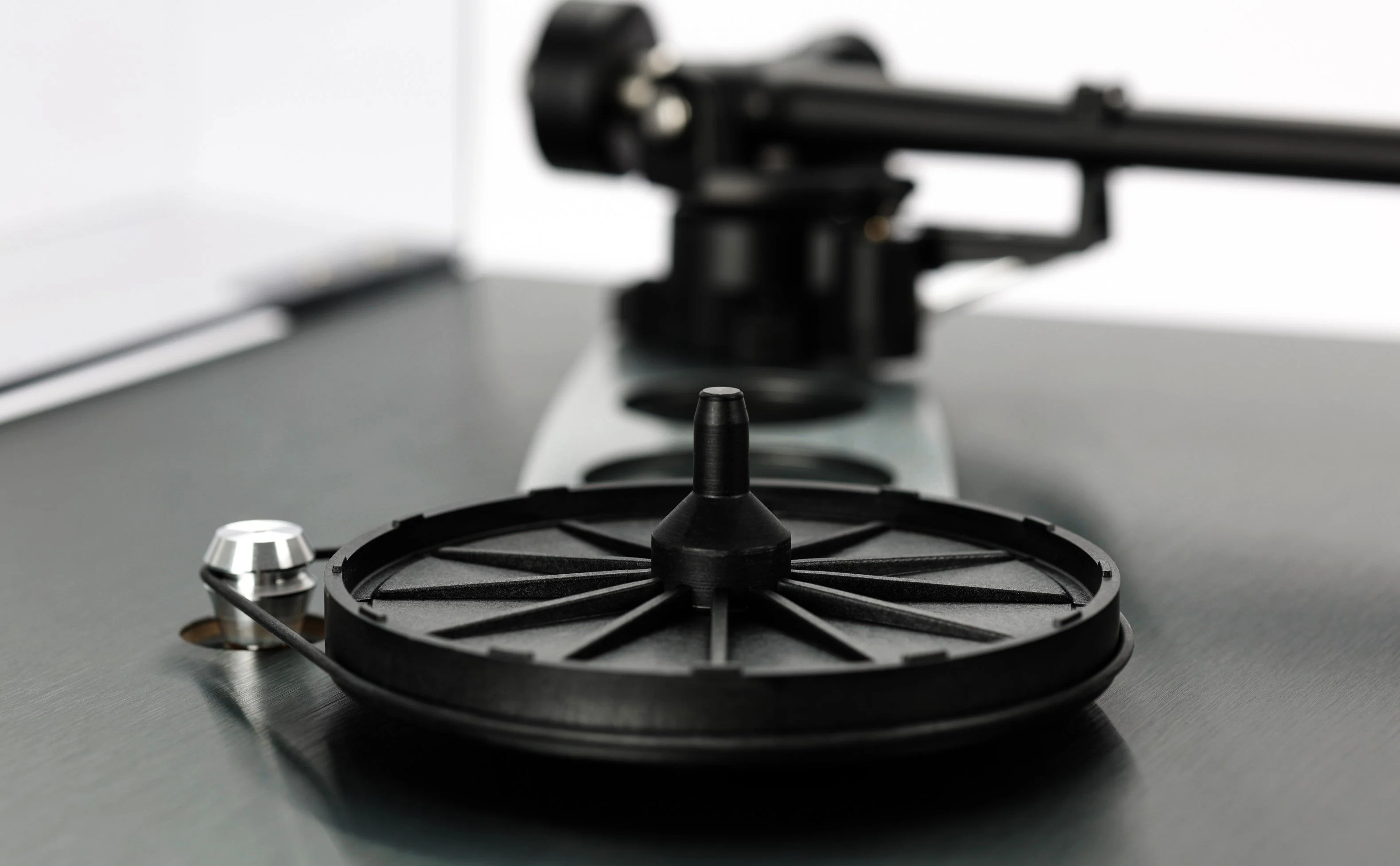 Rega Planar 3RS Special Edition Turntable - Image 6
